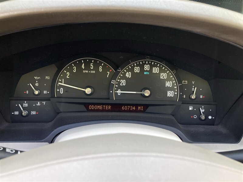 Used 2005 Cadillac XLR RWD image 22