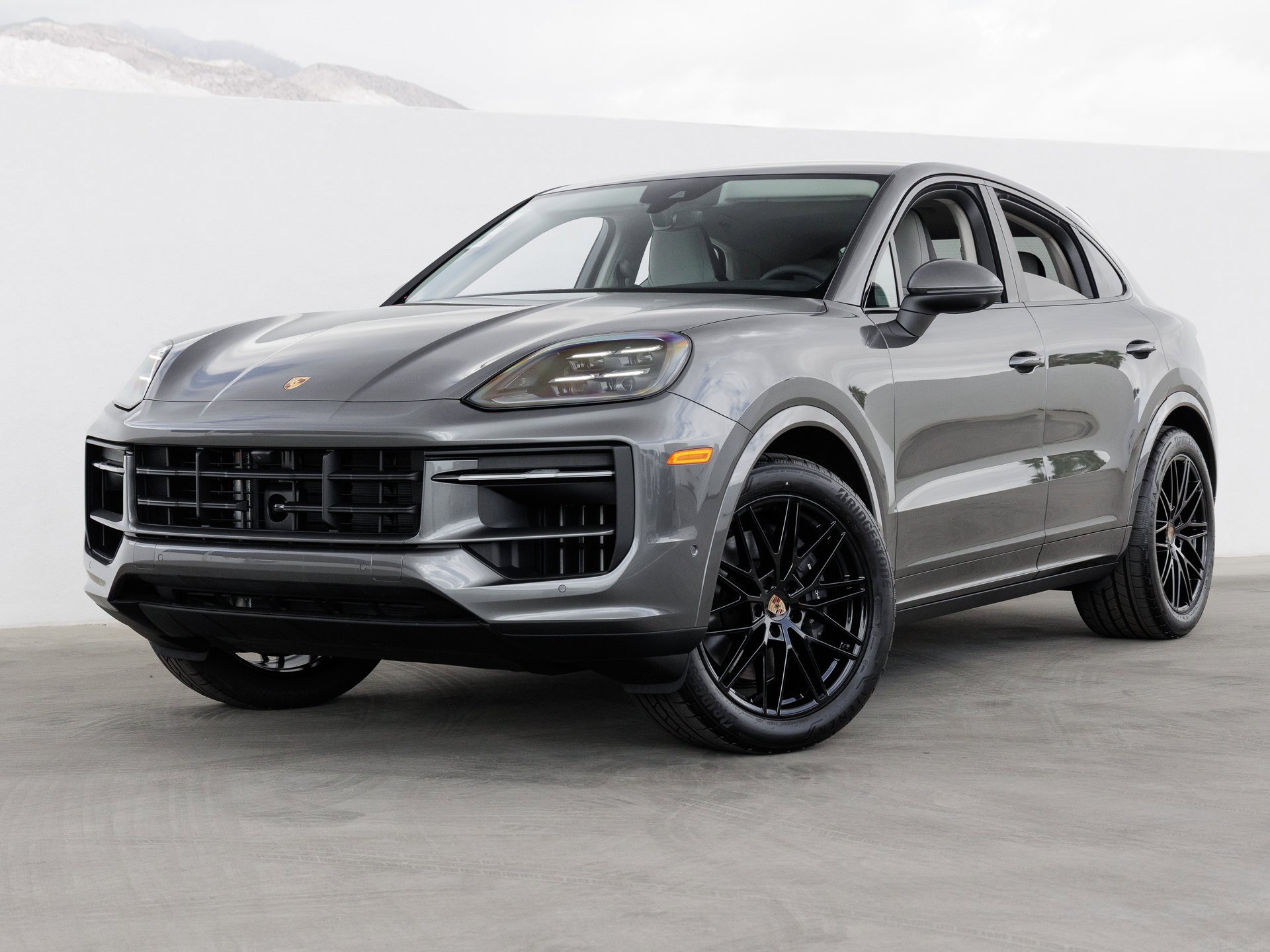 New 2026 Porsche Cayenne Coupe image 1