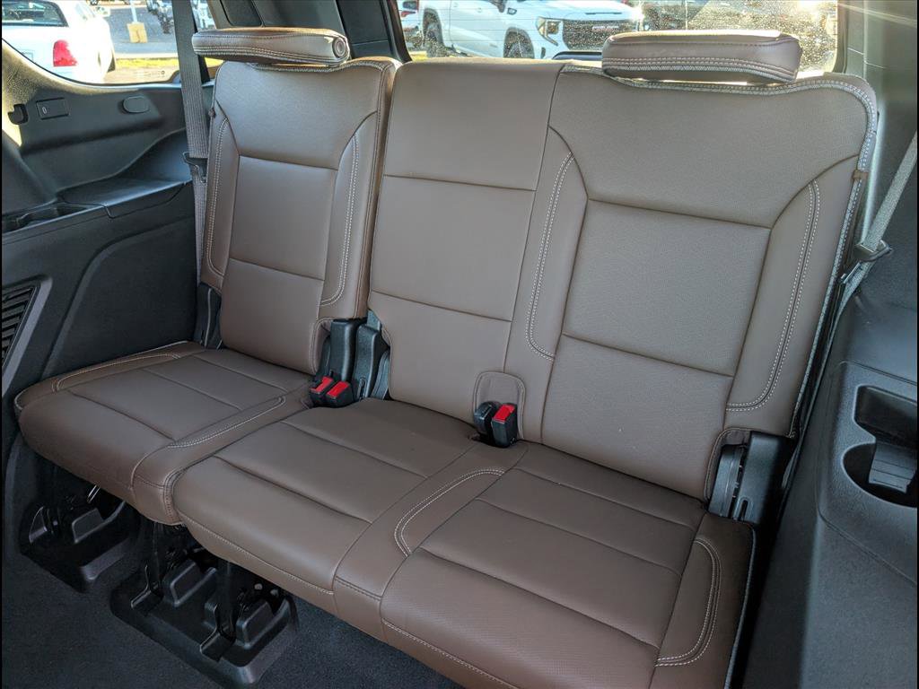 Used 2021 Chevrolet Tahoe High Country w/ Premium Package image 13