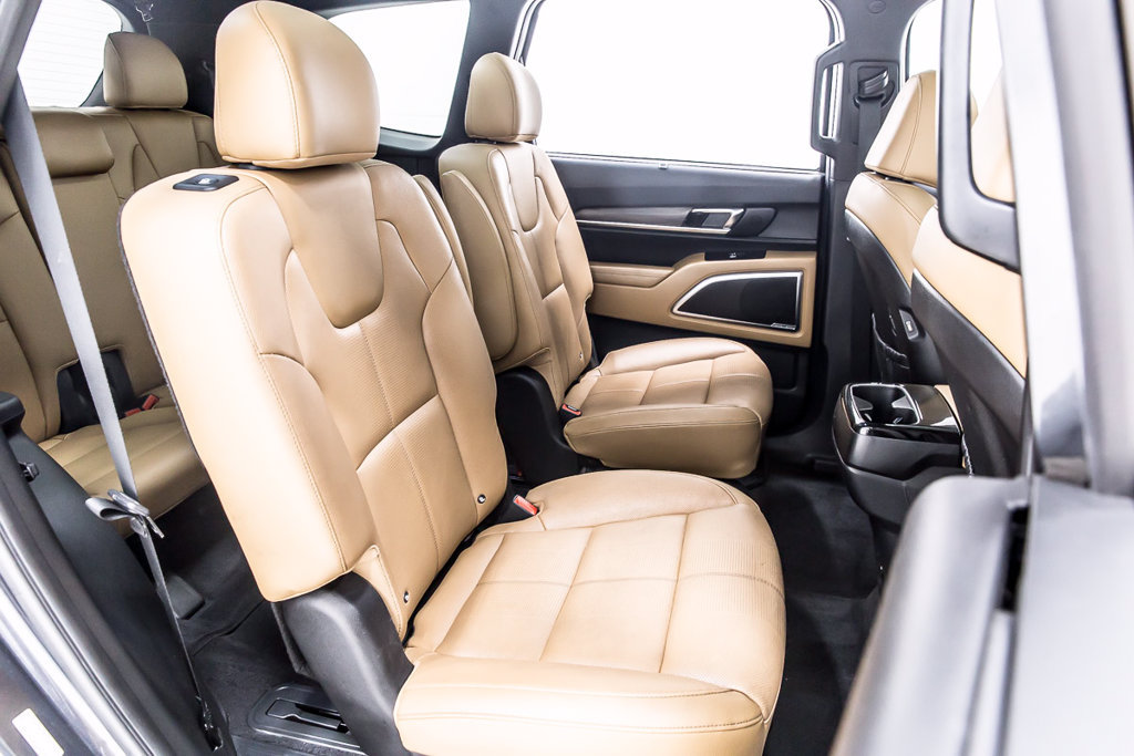 Used 2022 Kia Telluride SX w/ Towing Package FWD image 34