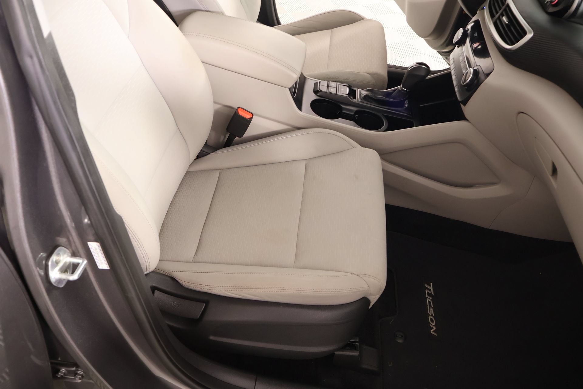 Used 2020 Hyundai Tucson Value FWD image 13