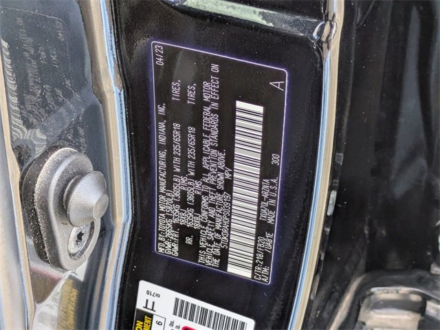 Used 2023 Toyota Highlander LE image 27