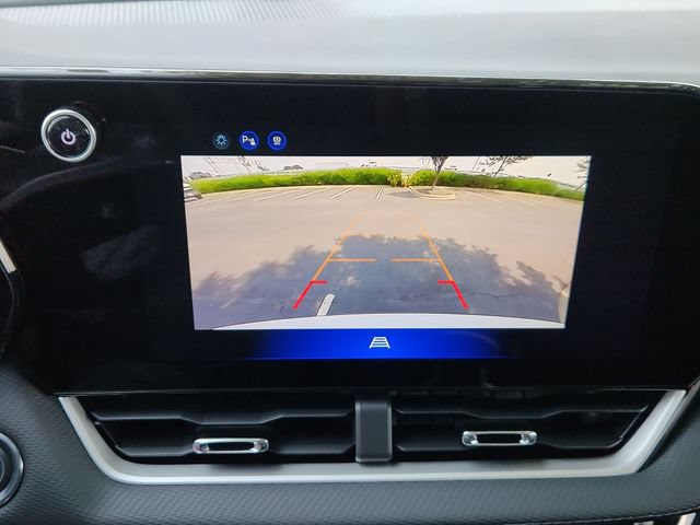 New 2027 Chevrolet Equinox LT w/ LPO, Floor Liner Package FWD image 30