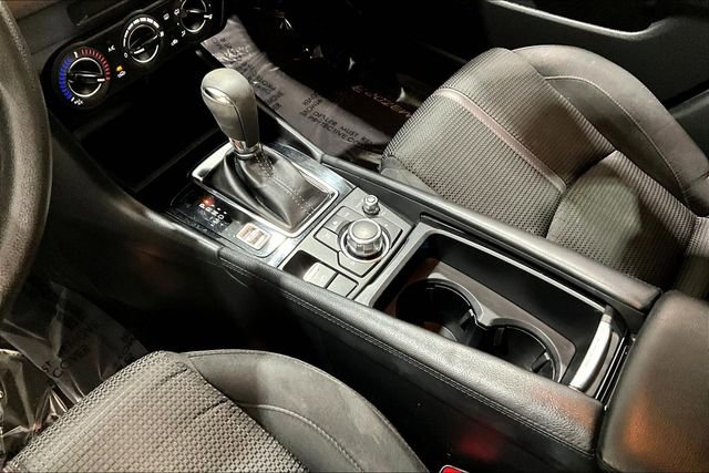 Used 2018 MAZDA MAZDA3 Sport w/ Preferred Equipment Package image 18