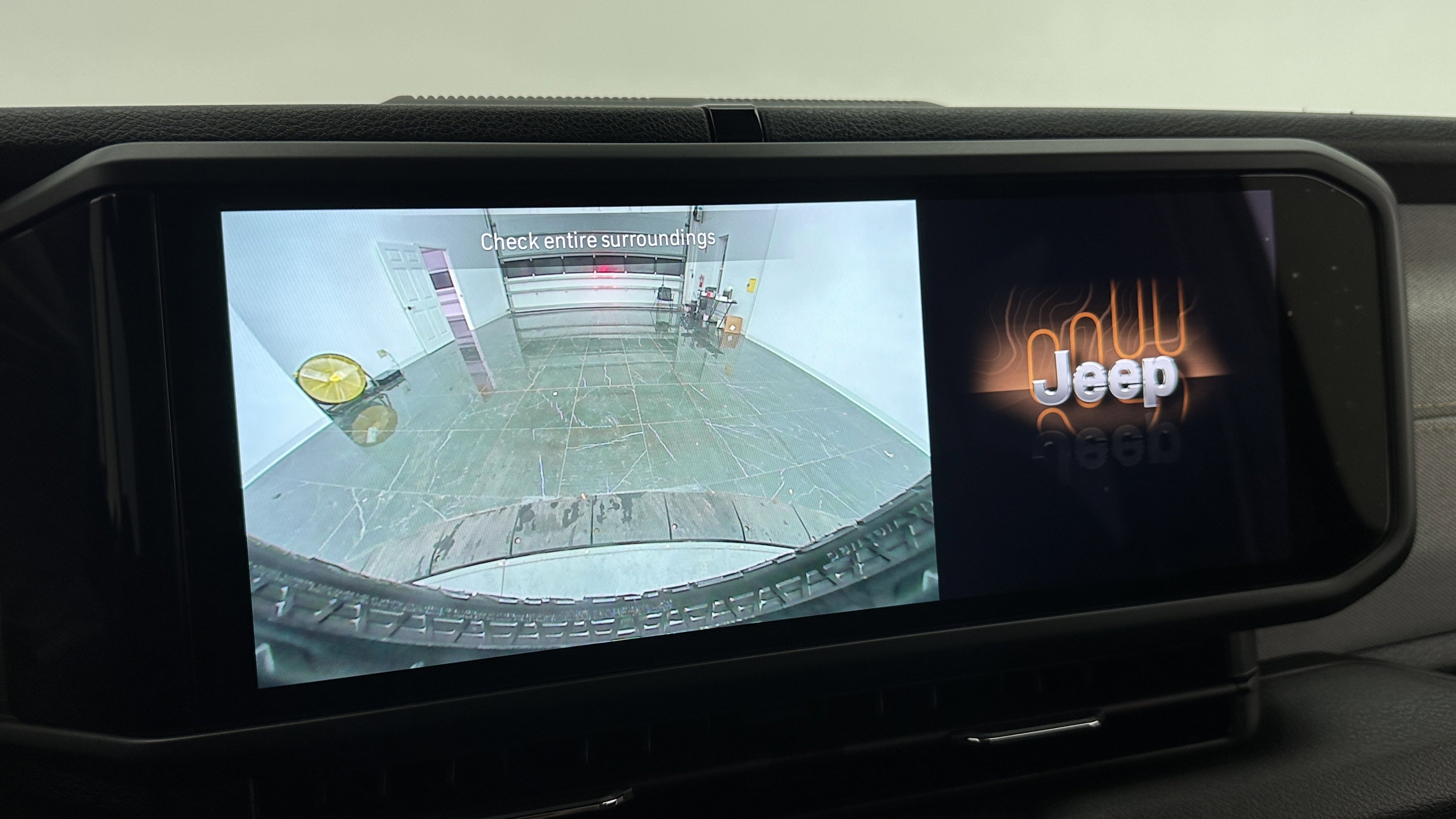 Used 2025 Jeep Wrangler Willys image 15