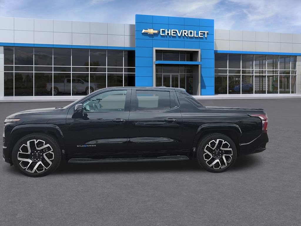 Used 2024 Chevrolet Silverado EV RST image 2