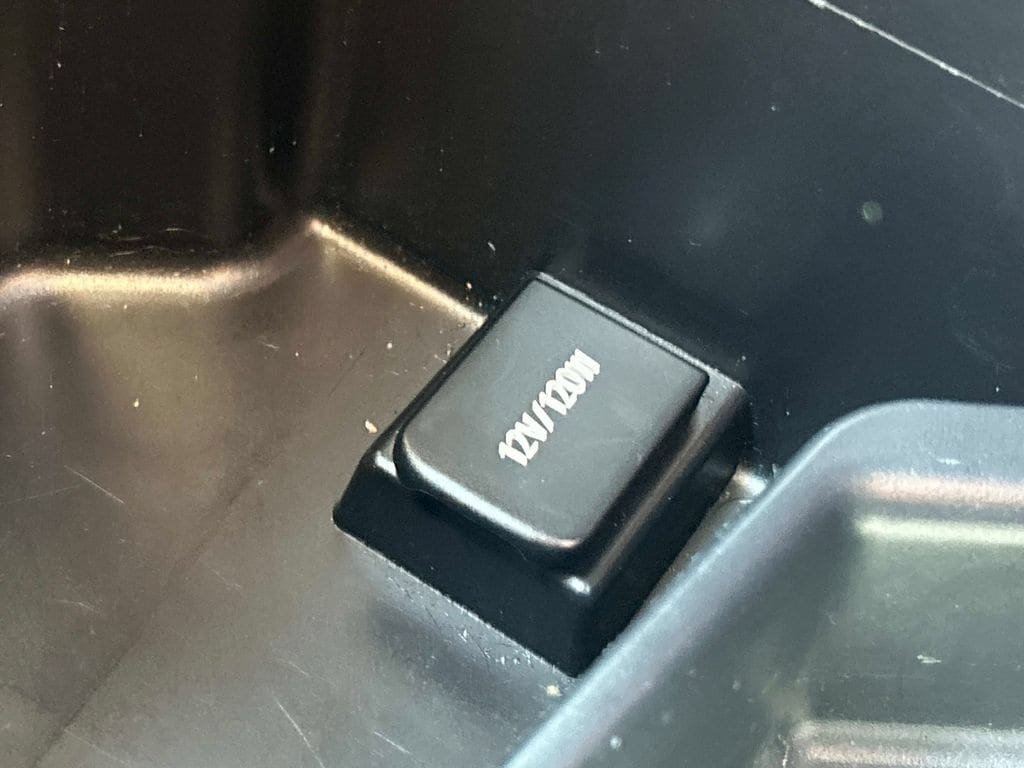 Used 2018 Toyota Highlander Limited Platinum AWD/4WD image 32