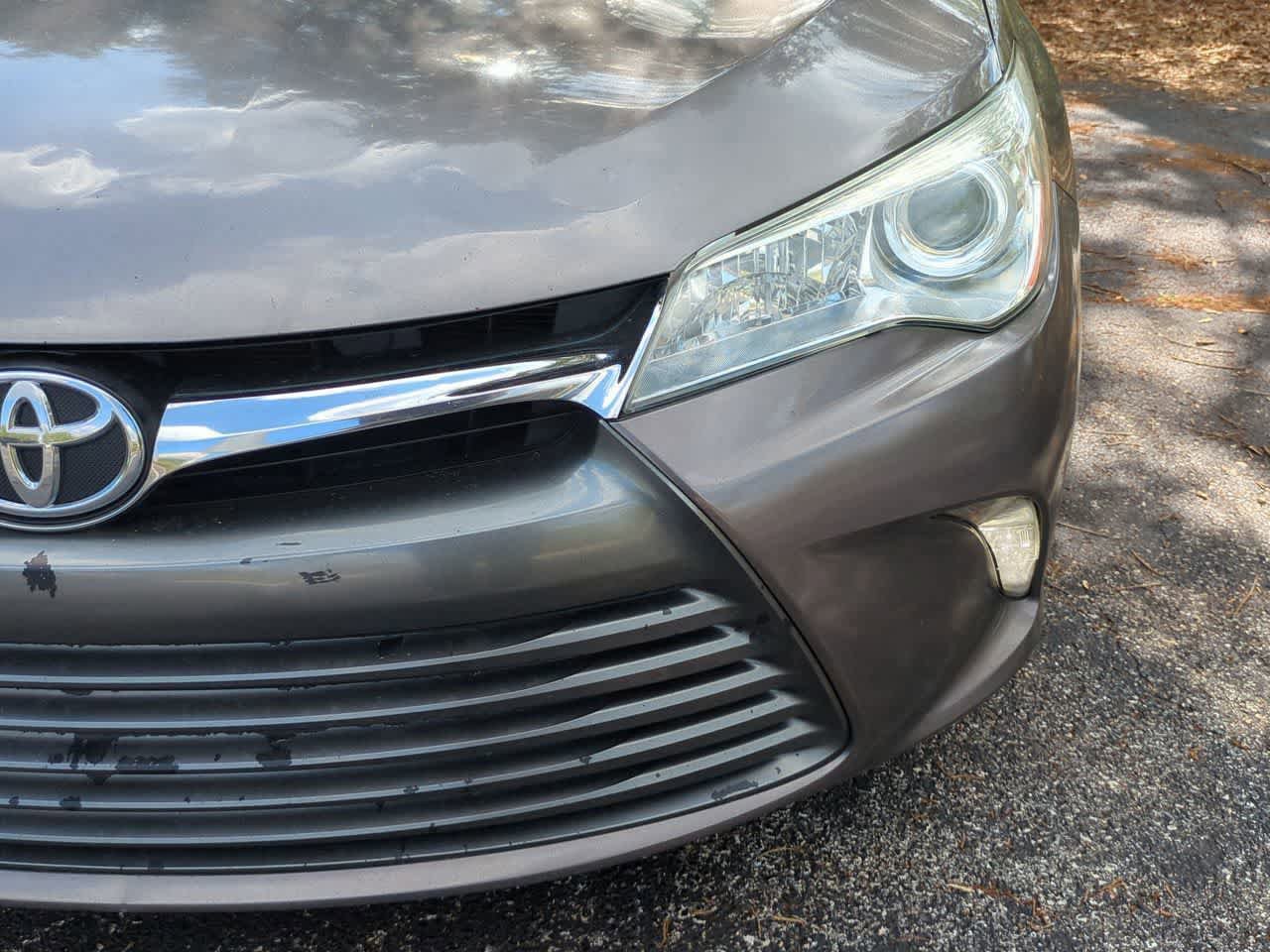 Used 2017 Toyota Camry XLE FWD image 11