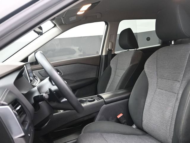 Used 2023 Nissan Rogue SV AWD/4WD image 9