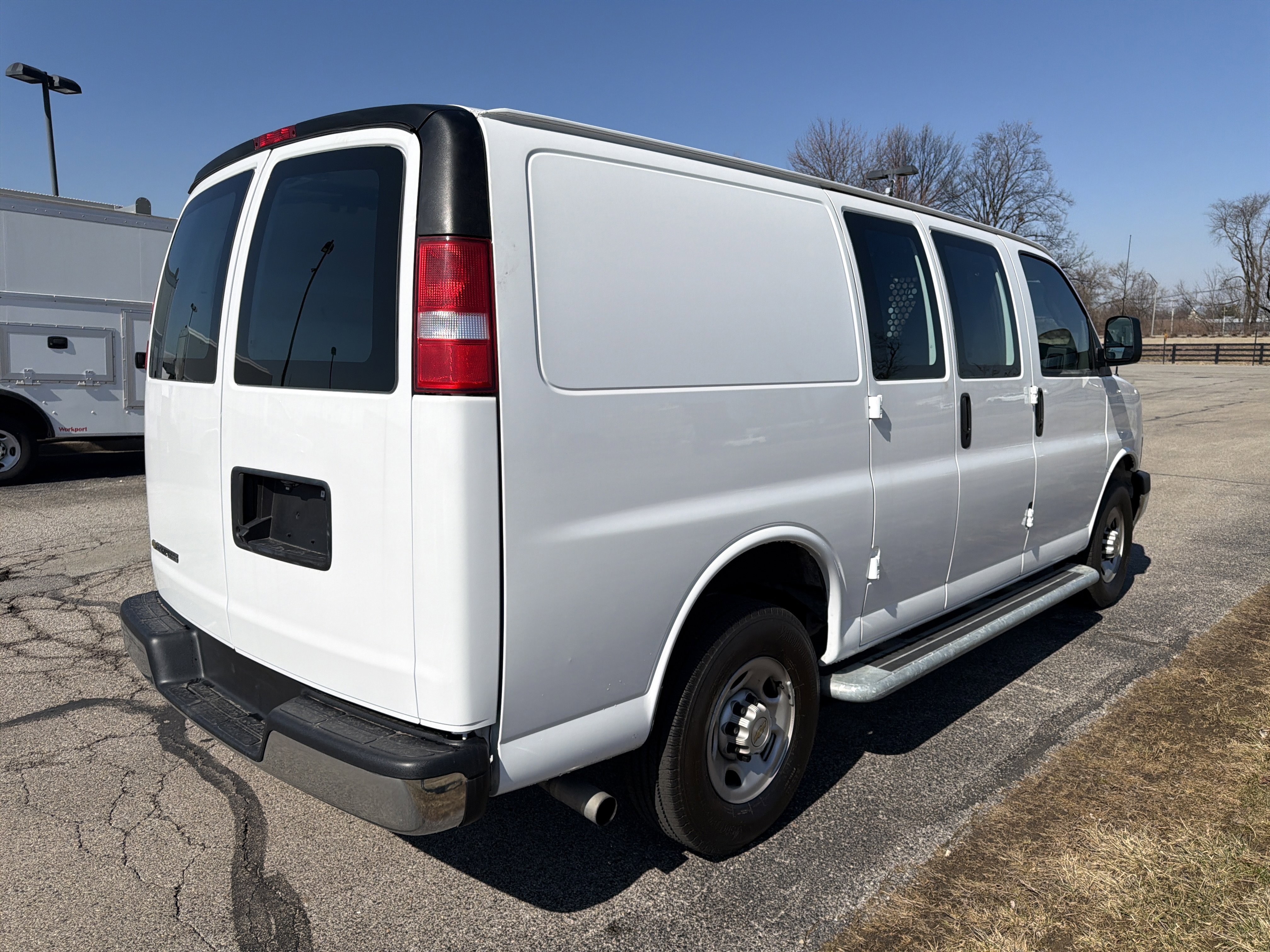 Used 2024 Chevrolet Express 2500 w/ Driver Convenience Package image 7