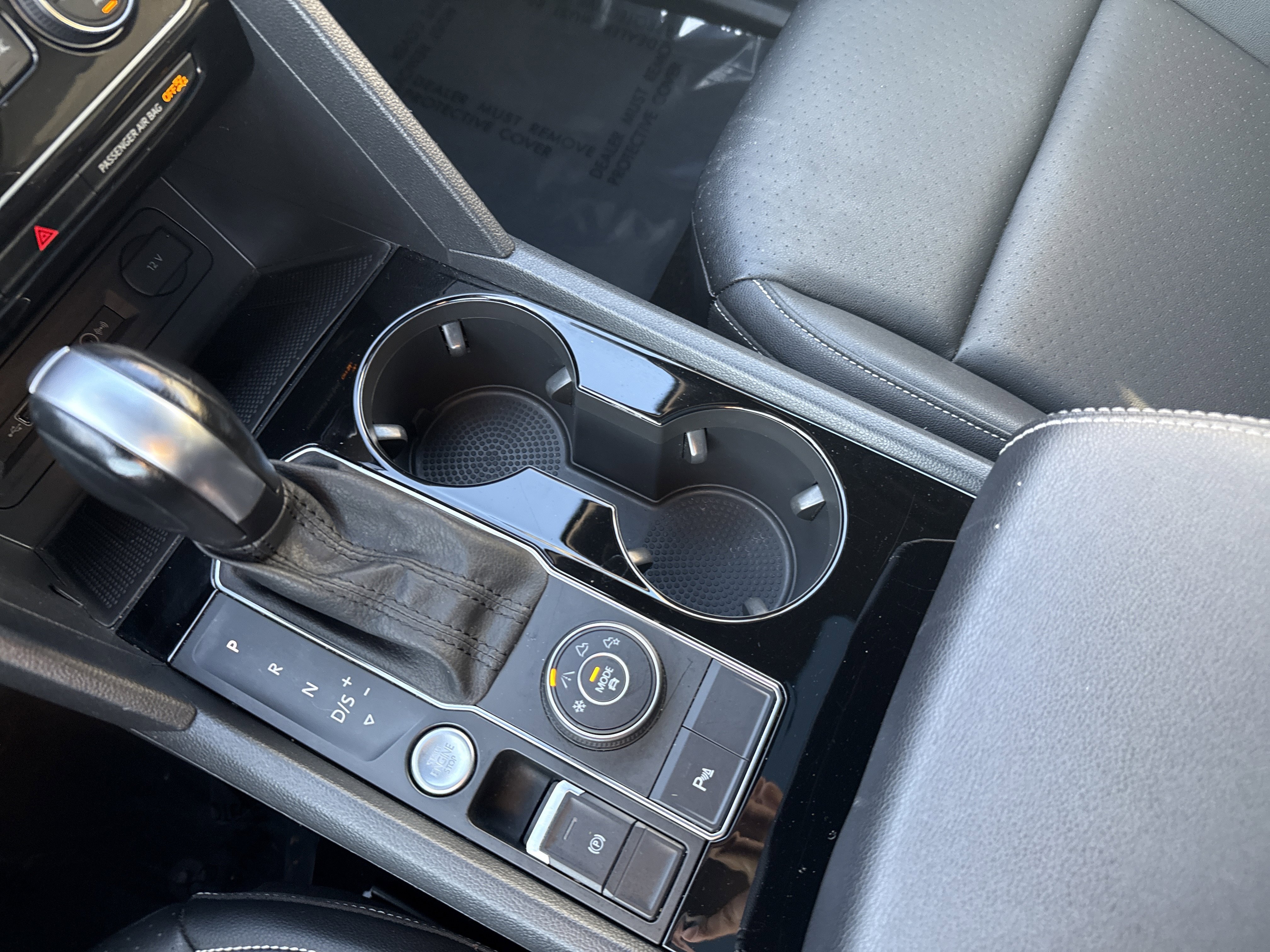 Used 2020 Volkswagen Atlas Cross Sport SEL R-Line image 25