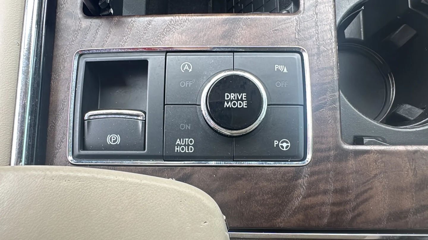 Used 2019 Lincoln Navigator Reserve AWD/4WD image 22