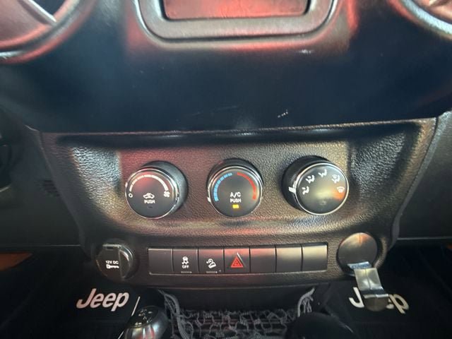Used 2012 Jeep Wrangler Sport AWD/4WD image 17