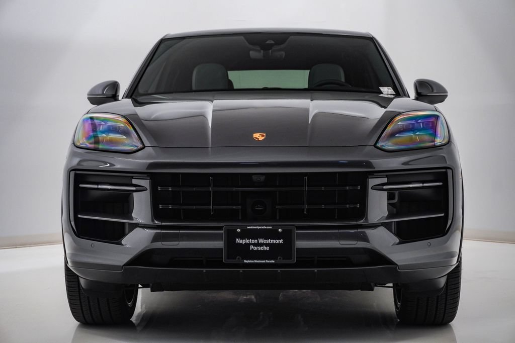 Certified 2025 Porsche Cayenne Coupe AWD/4WD image 6