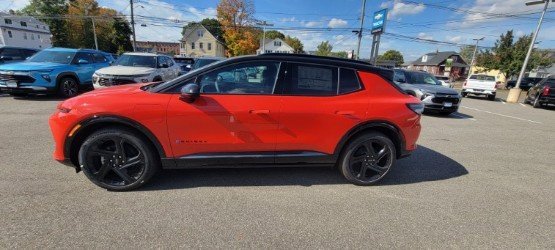 New 2025 Chevrolet Equinox EV RS w/ Active Safety Package 3 AWD/4WD image 2