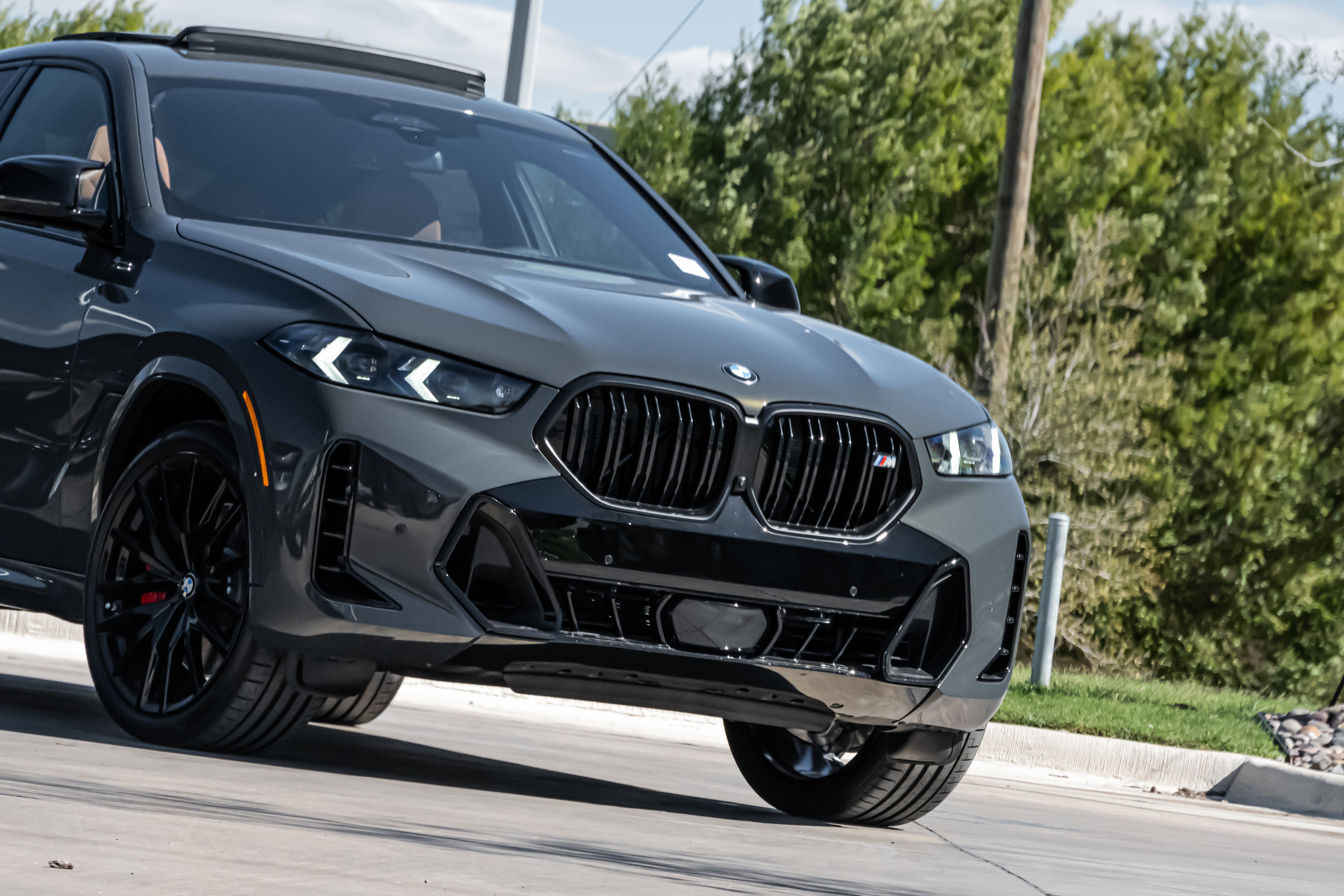 New 2026 BMW X6 M60i image 5