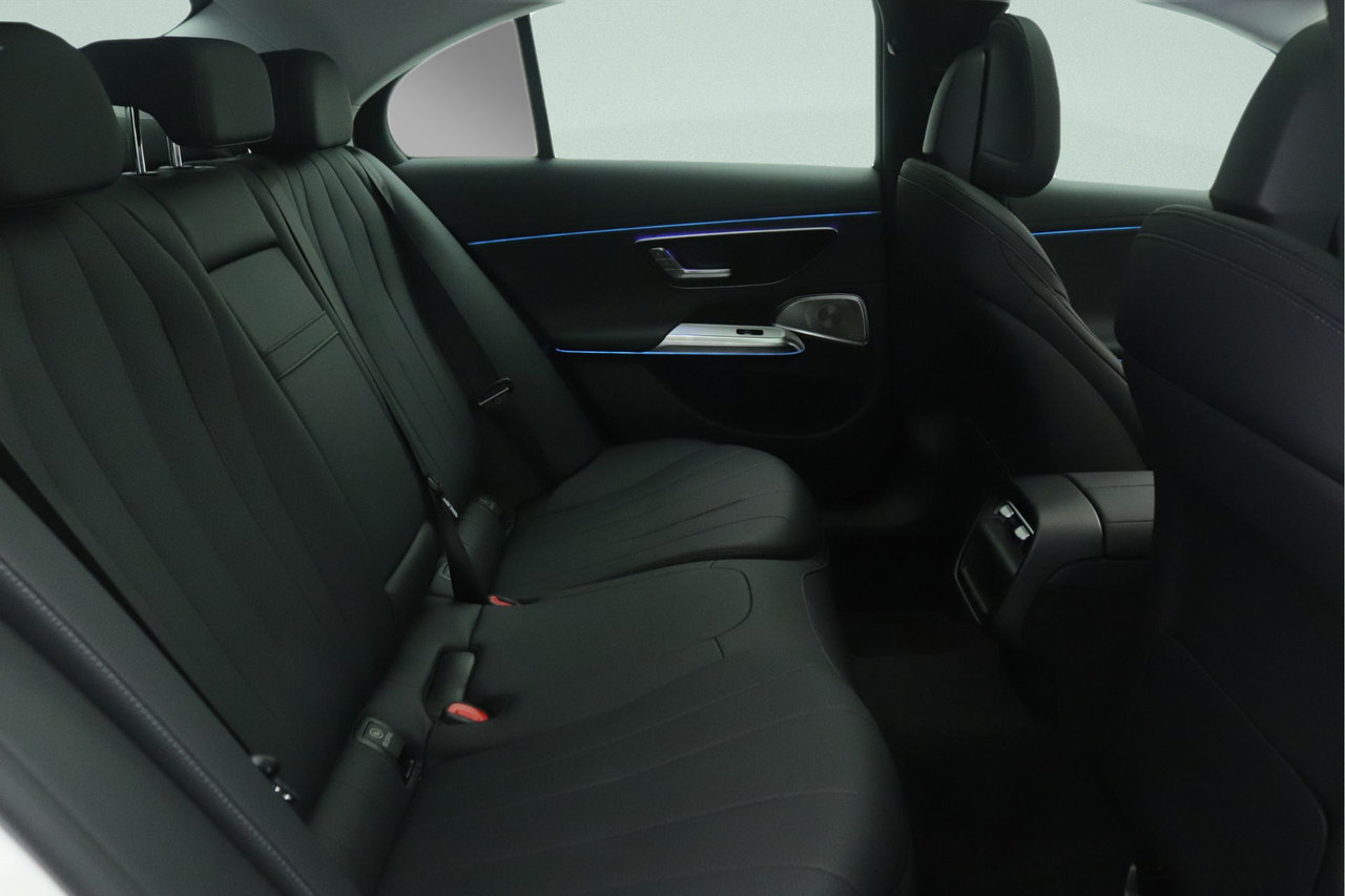 New 2026 Mercedes-Benz E 450 4MATIC Sedan image 8