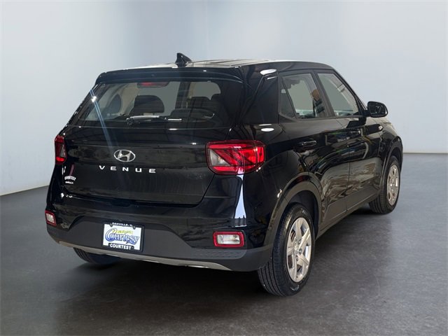 Used 2020 Hyundai Venue SE image 5