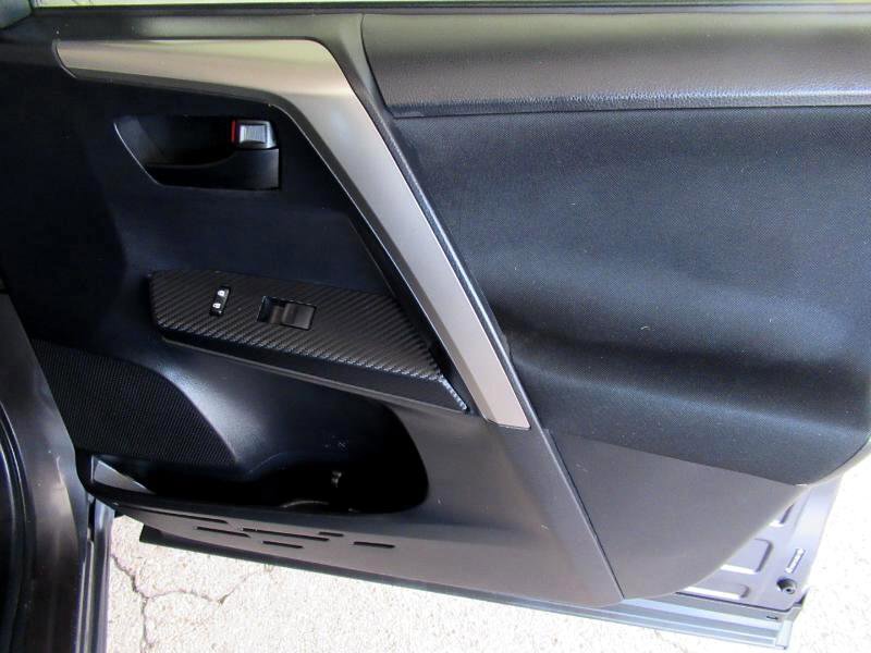 Used 2013 Toyota RAV4 XLE image 31