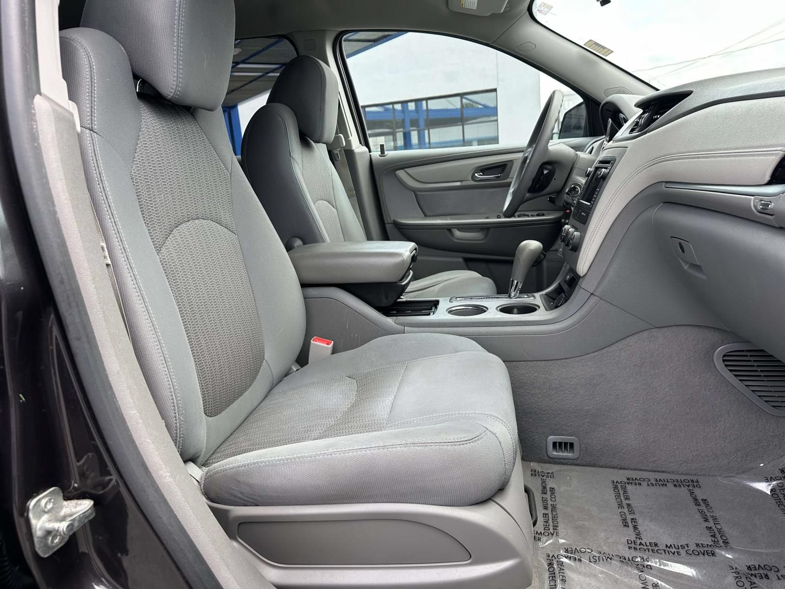 Used 2017 Chevrolet Traverse LS FWD image 28