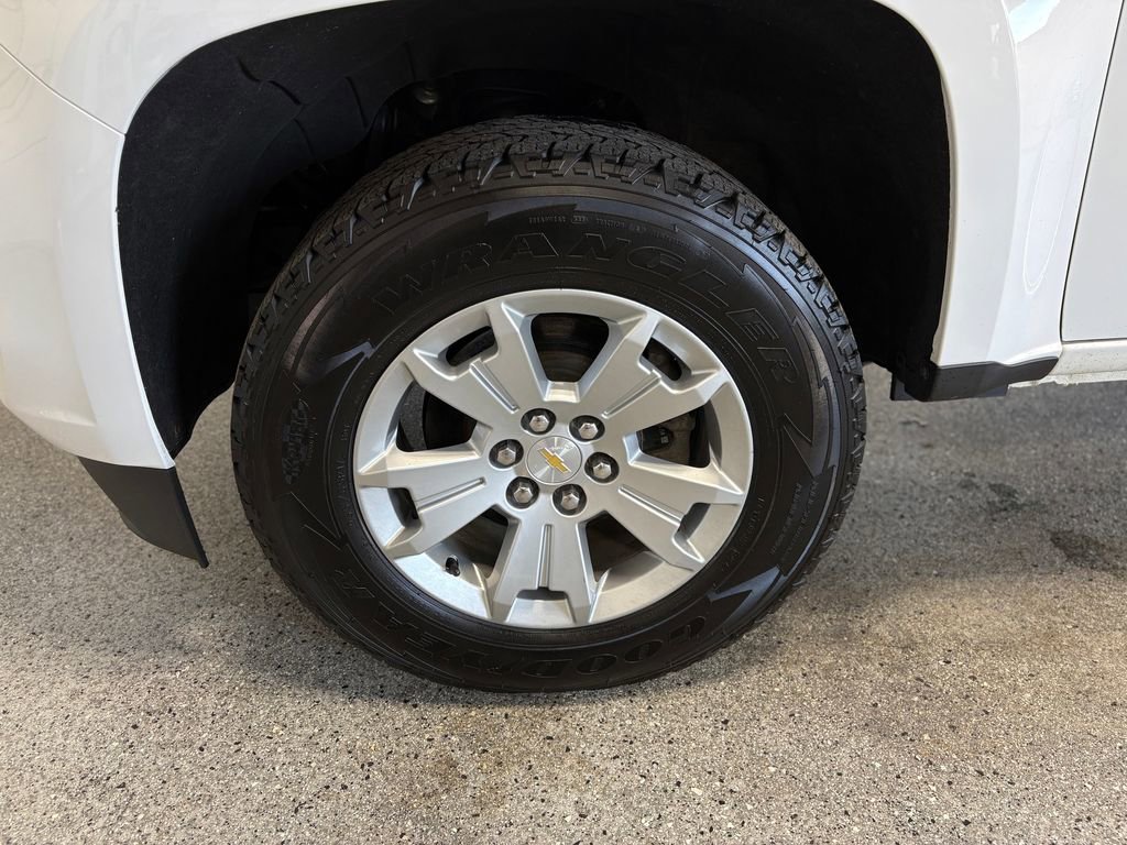 Used 2022 Chevrolet Colorado LT w/ Fleet Safety Package image 33