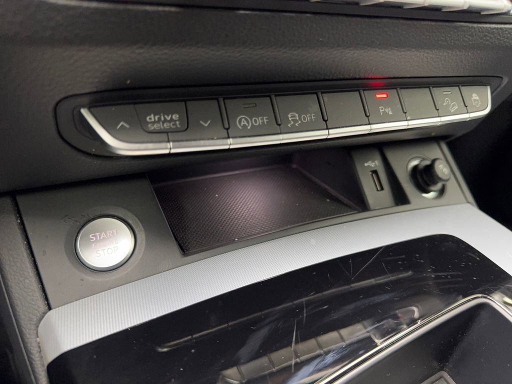 Used 2025 Audi Q5 2.0T Premium image 68