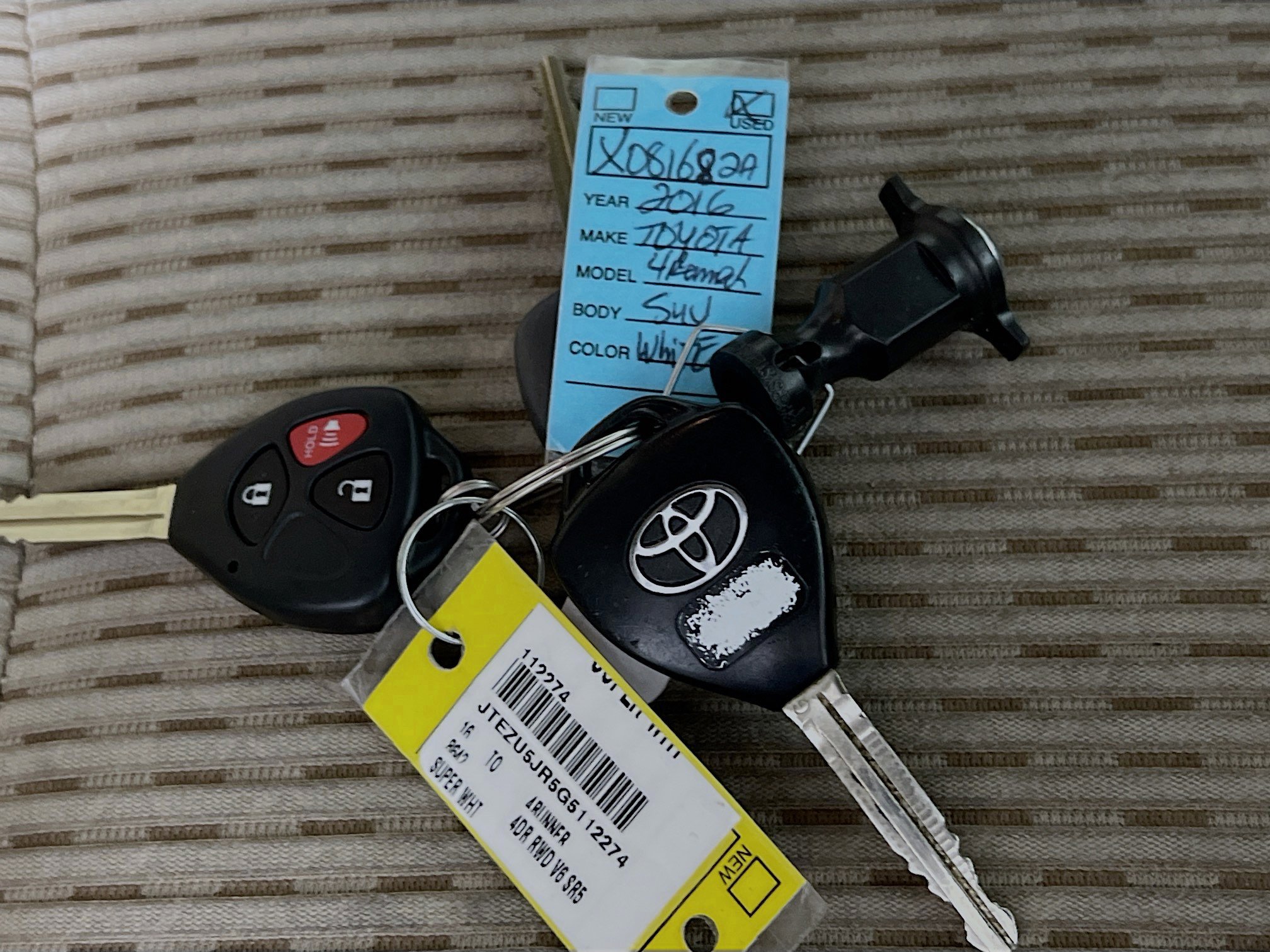 Used 2016 Toyota 4Runner SR5 image 35