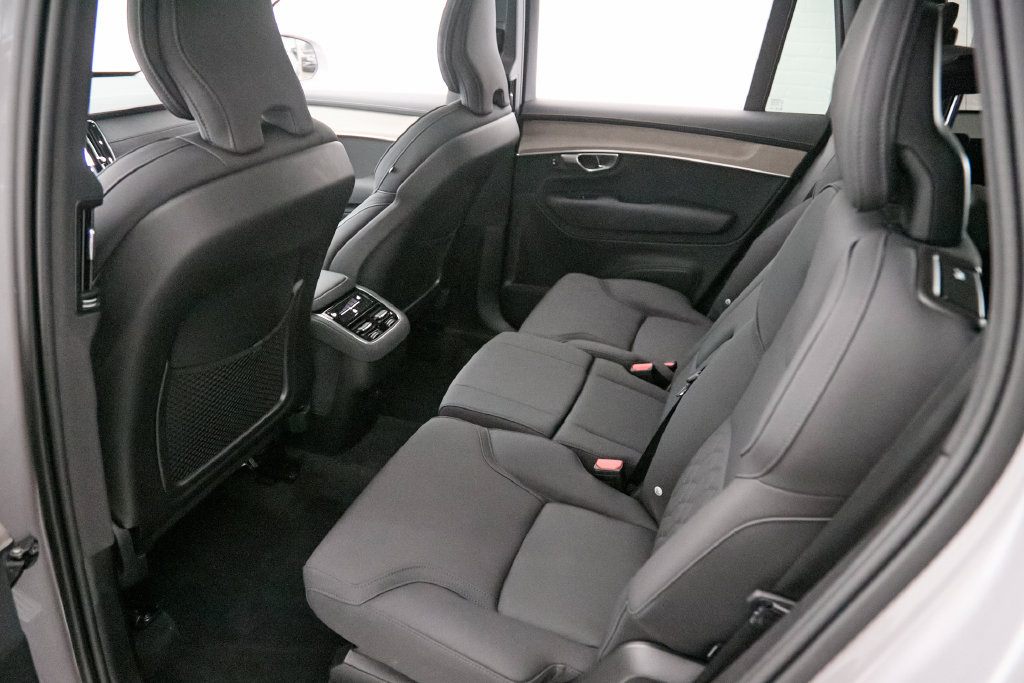 New 2026 Volvo XC90 B6 Plus w/ Protection Package AWD/4WD image 21