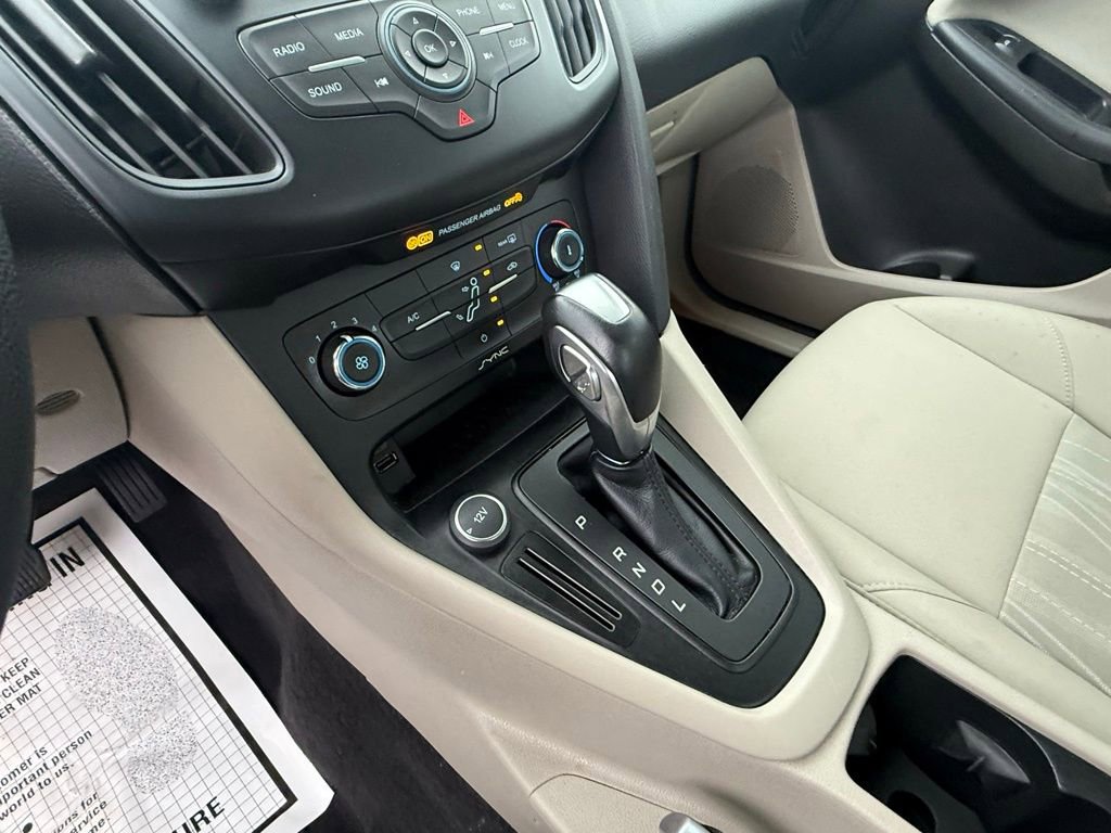 Used 2015 Ford Focus SE image 20