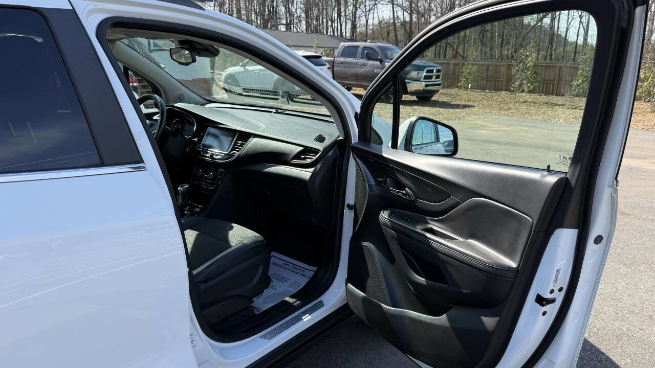 Used 2017 Buick Encore Preferred image 16