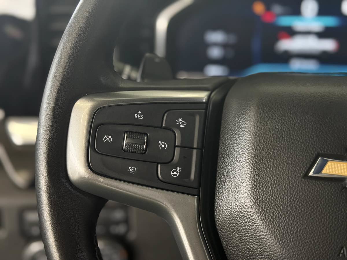 Used 2022 Chevrolet Silverado 1500 LT Trail Boss w/ LT Trail Boss Premium Package AWD/4WD image 35