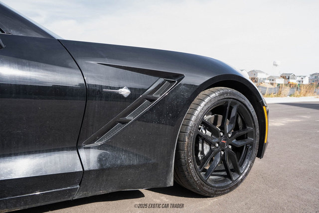 Used 2018 Chevrolet Corvette Stingray Coupe w/ 1LT image 43