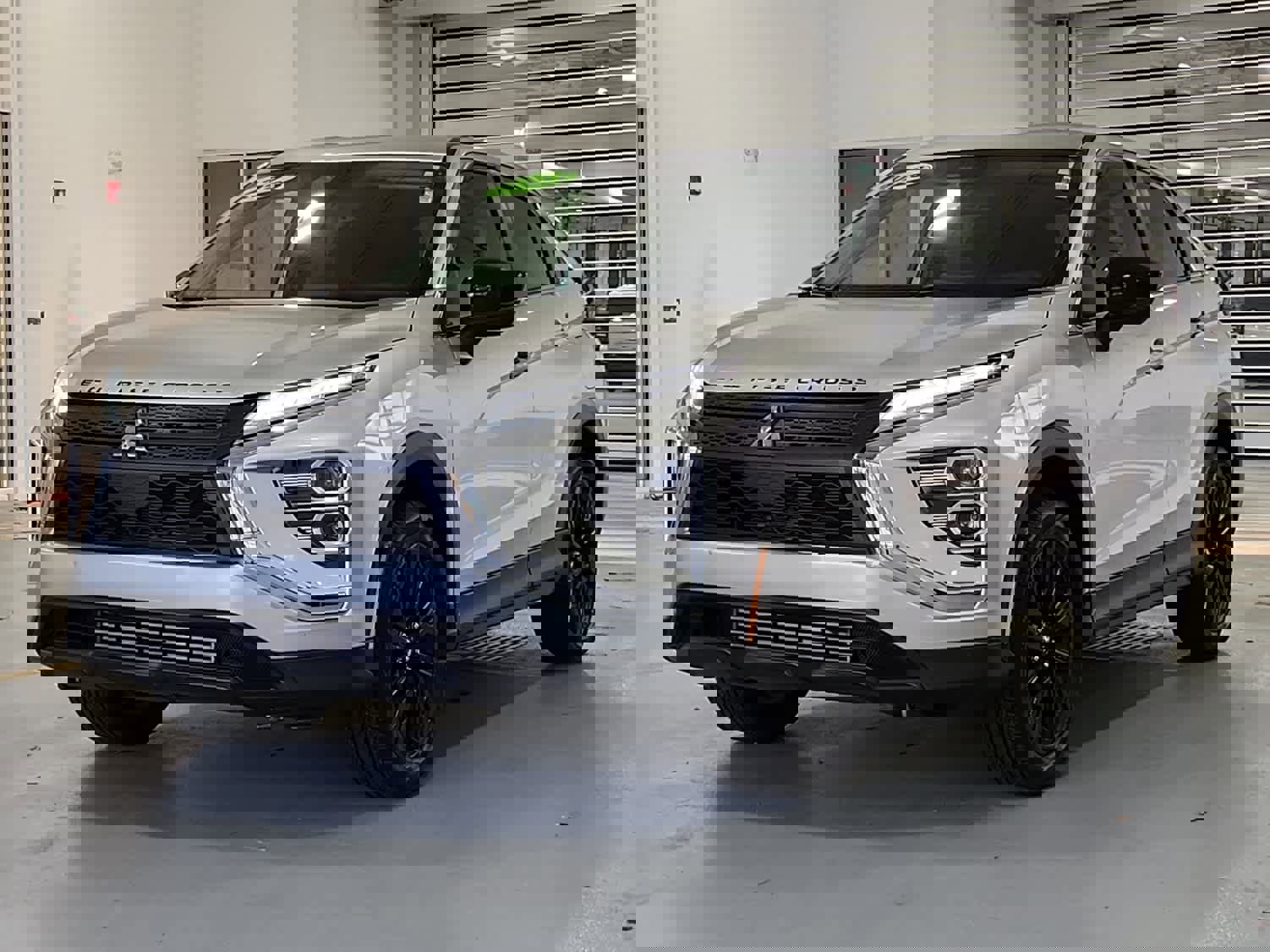 Used 2023 Mitsubishi Eclipse Cross LE video 1