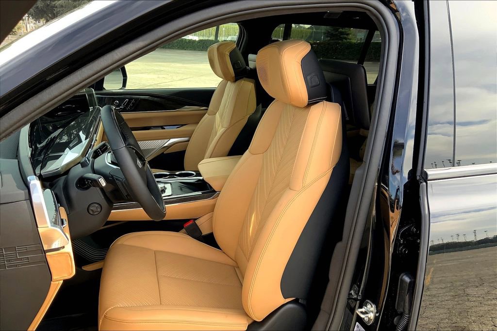 New 2025 Cadillac Escalade IQ Luxury 2 image 12
