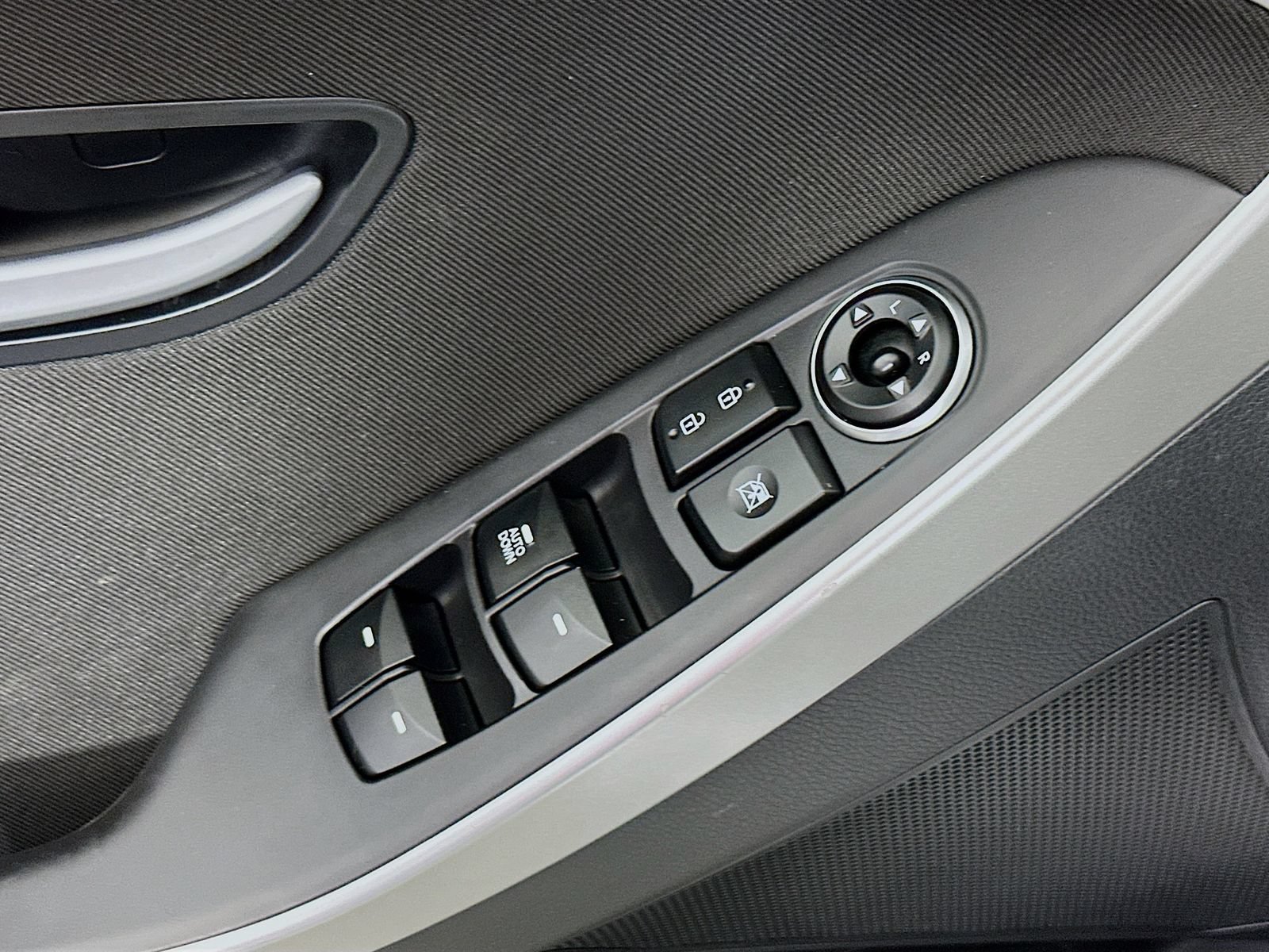 Used 2014 Hyundai Elantra GT FWD image 17