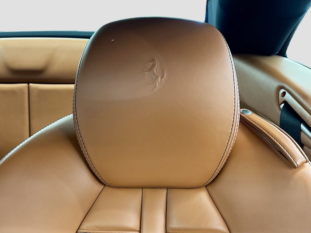 Used 2014 Ferrari California image 23