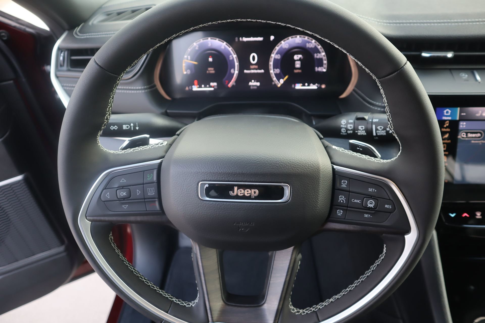 New 2026 Jeep Grand Cherokee Limited AWD/4WD image 3