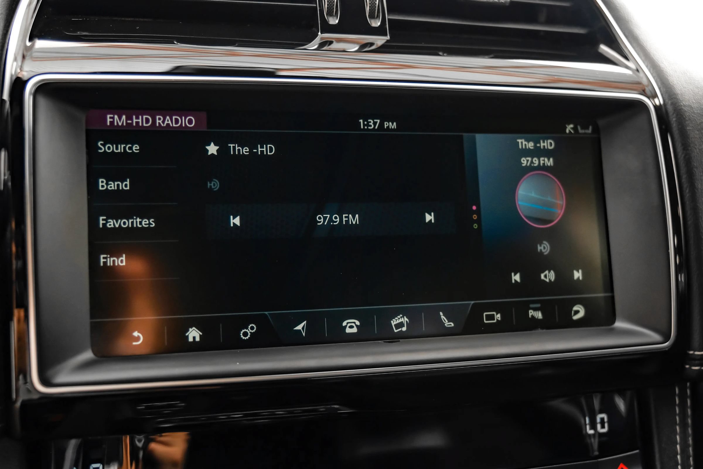 Used 2020 Jaguar F-PACE S AWD/4WD image 32