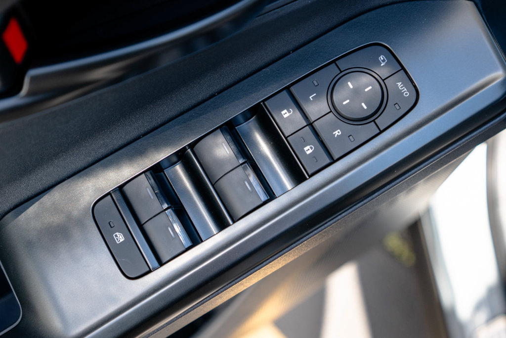 New 2026 Toyota C-HR AWD/4WD image 19