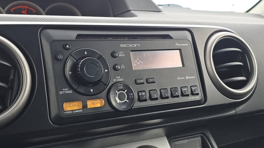 Used 2012 Scion xB FWD image 29