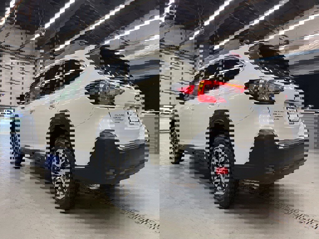 Certified 2025 Subaru Outback Premium w/ Popular Package #1A image 5