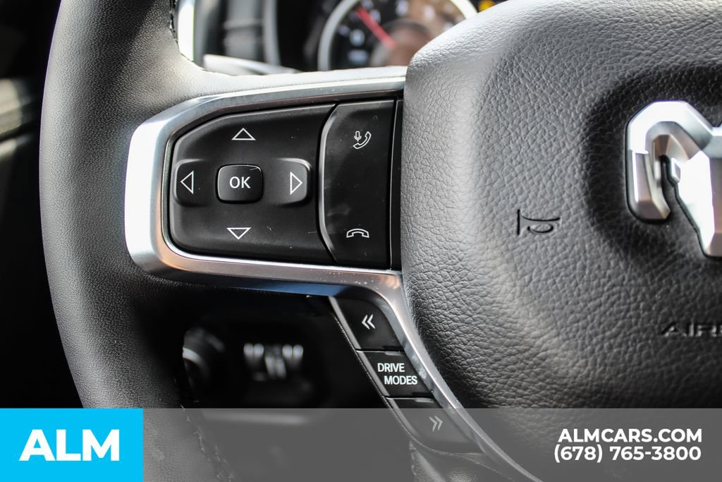 Used 2025 RAM 1500 Laramie AWD/4WD image 21