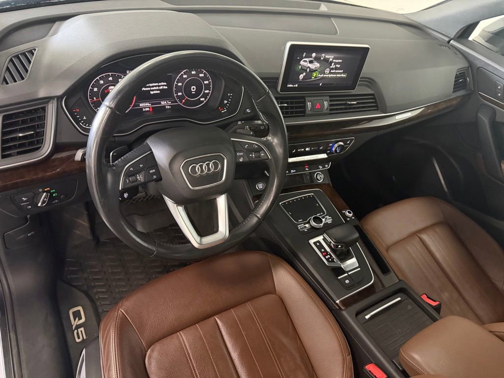 Used 2020 Audi Q5 2.0T Premium Plus w/ Premium Plus Package image 12