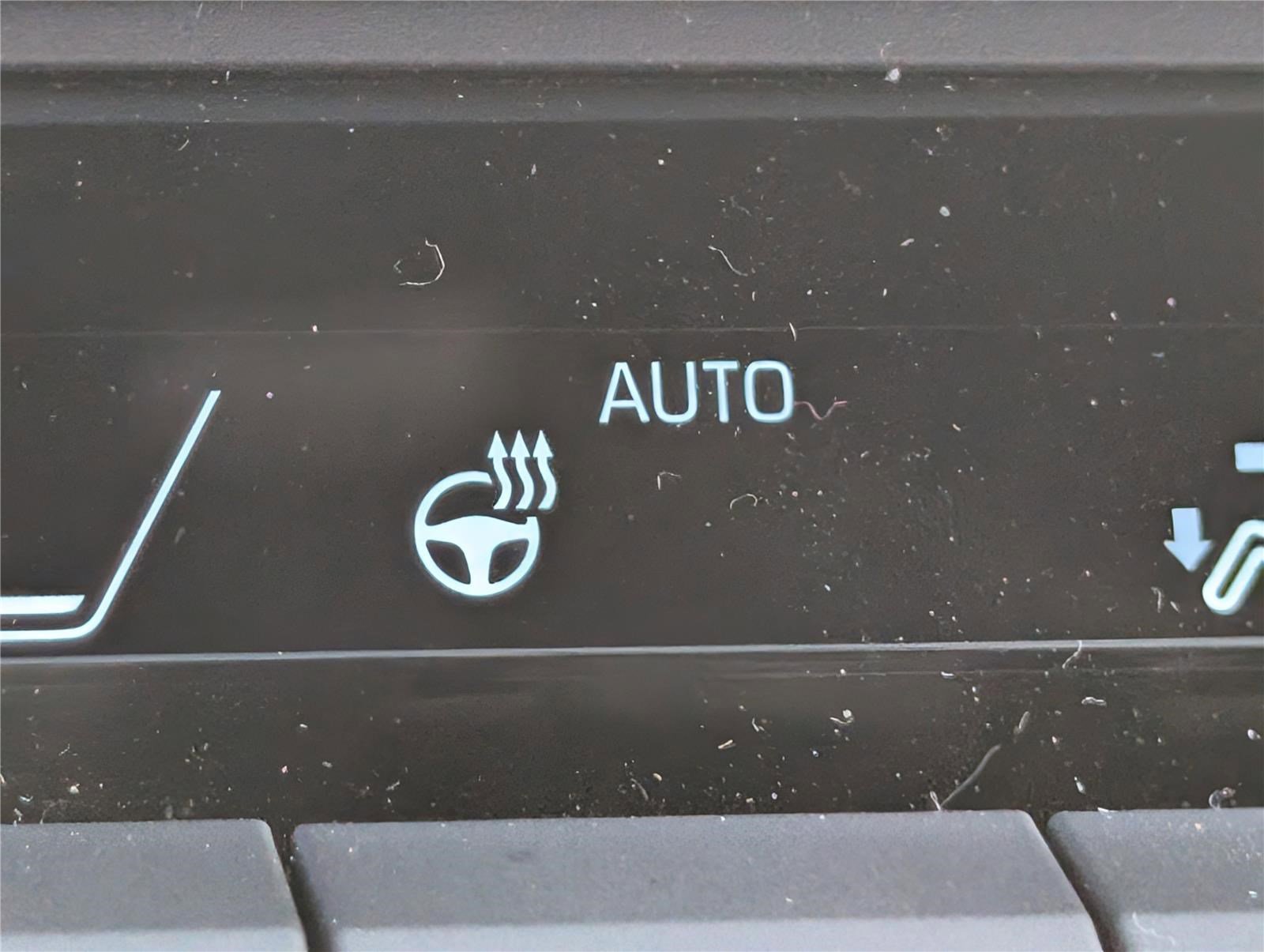 Used 2025 Toyota Camry XSE image 26