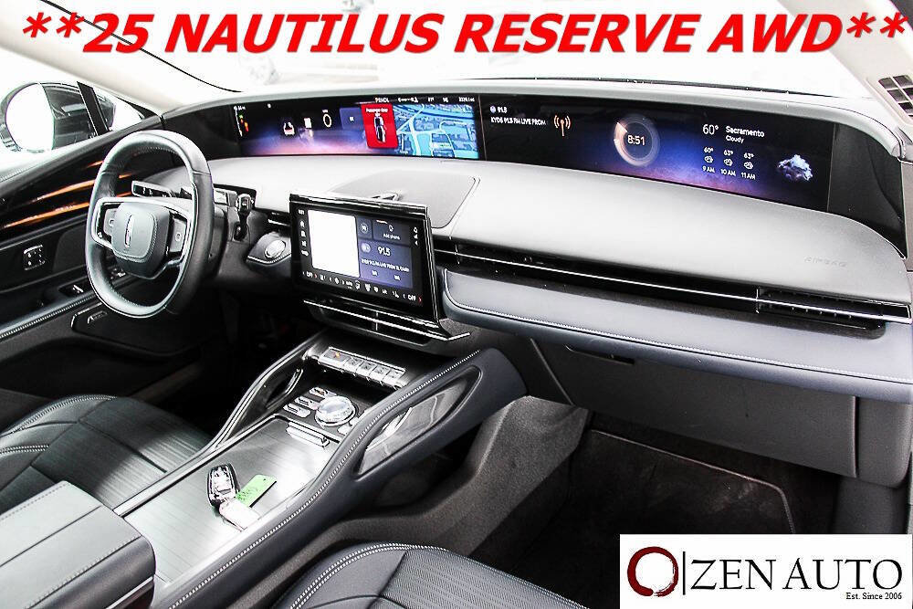 Used 2025 Lincoln Nautilus Reserve image 39