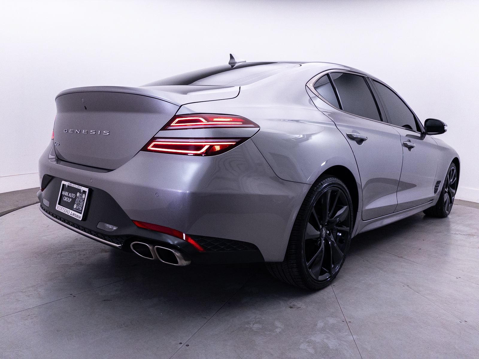 Used 2023 Genesis G70 2.0T w/ Sport Prestige Package RWD image 17