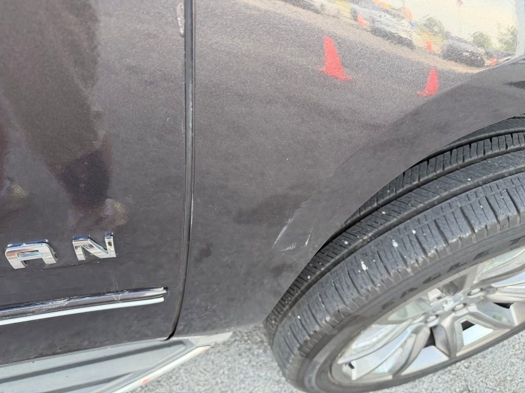 Used 2015 Chevrolet Suburban LTZ image 20