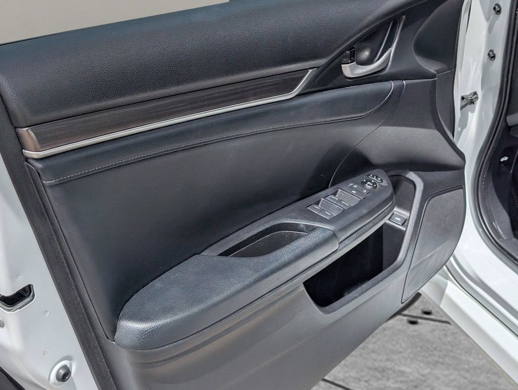 Used 2019 Honda Civic EX-L image 15