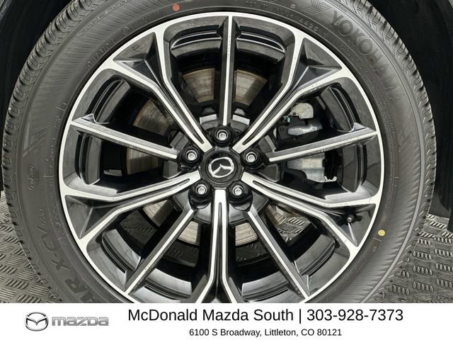 Certified 2025 MAZDA CX-70 Plug-In Hybrid w/ Premium Pkg AWD/4WD image 10