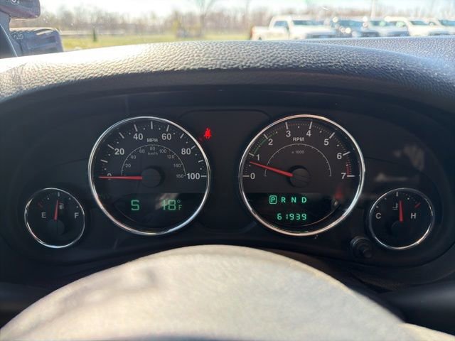 Used 2012 Jeep Wrangler Unlimited Sahara AWD/4WD image 39